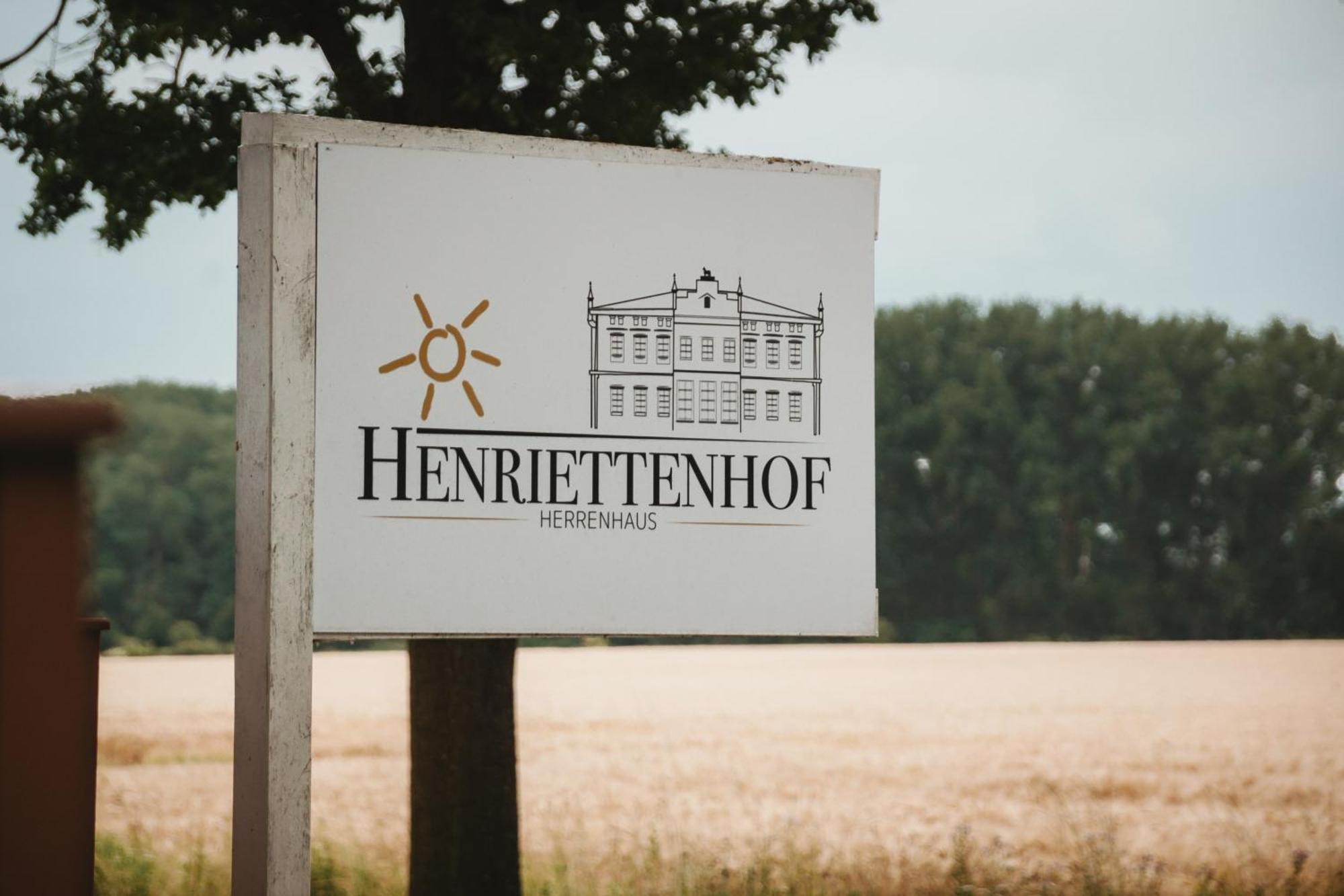 Herrenhaus-Henriettenhof Groemitz Exterior photo